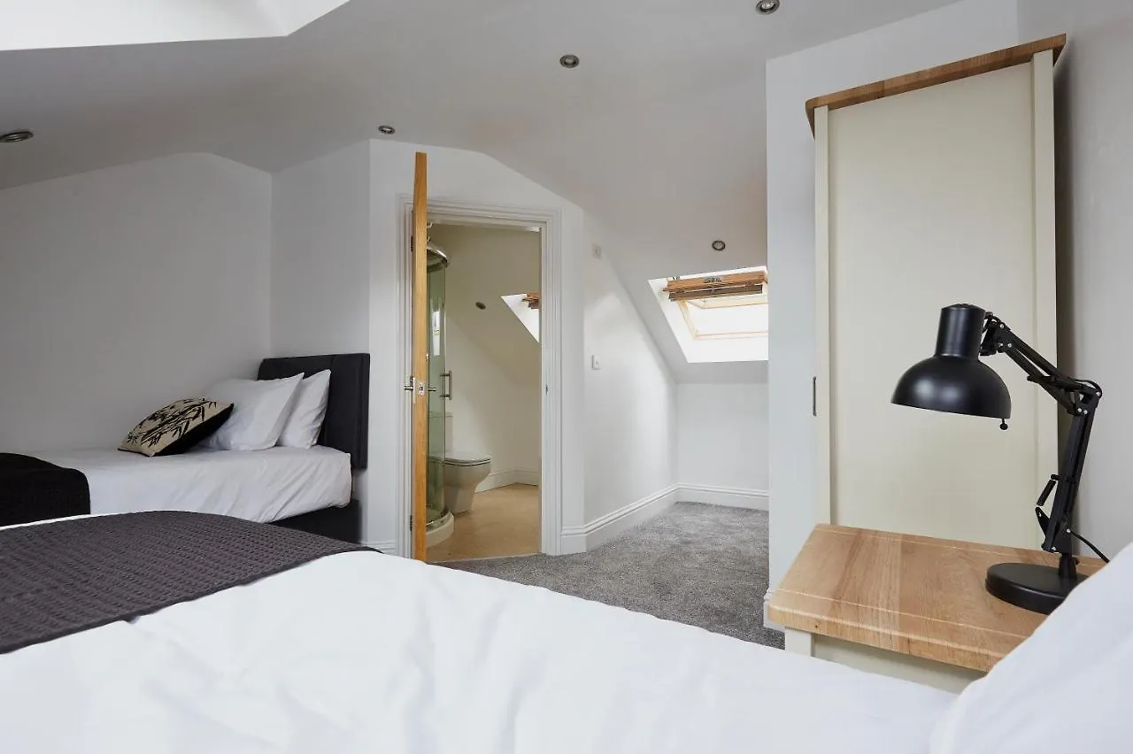 Listers Lodge Halifax Holiday home