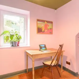 Holiday home Entire In The Beautiful Calder Valley, Halifax